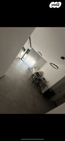 דירה, משה לוי 25, נאות שמיר, רמלה