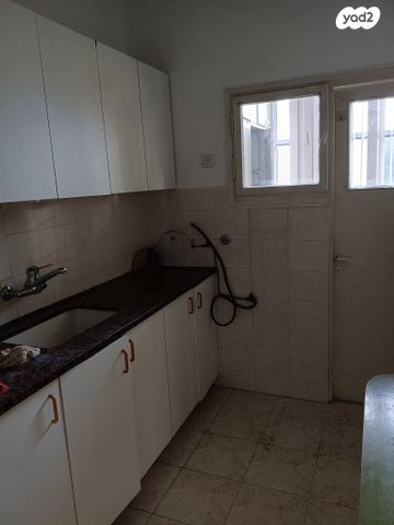 הרב הרצוג 14