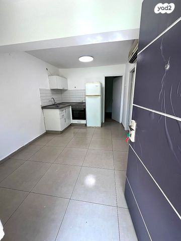 שמעון בר גיורא 9