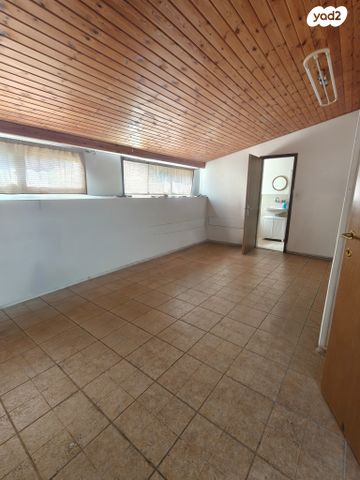 בית פרטי/ קוטג', אלקנה