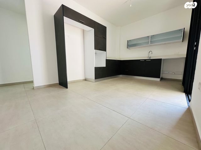 דירה, תרצה אתר, נווה זמר, רעננה