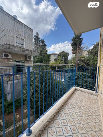 דירה, חיים נחמן ביאליק, בית הכרם, רמת בית הכרם, ירושלים