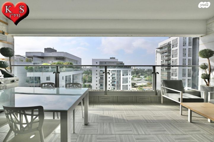 גג/ פנטהאוז, מיכאל סיטרמן, נחלת יהודה, ראשון לציון