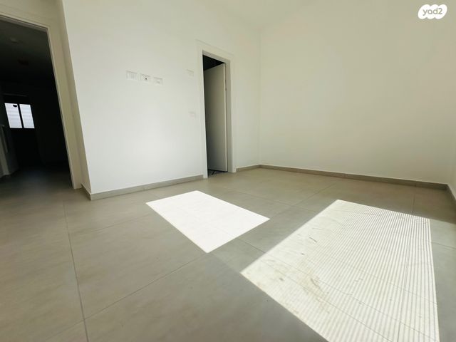 דירה, תרצה אתר, נווה זמר, רעננה