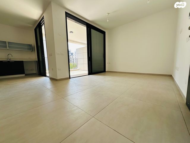 דירה, תרצה אתר, נווה זמר, רעננה