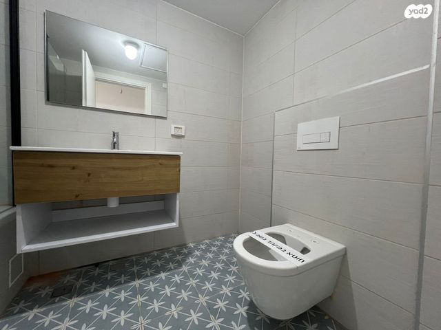 דירה, אלמוג, אכזיב, נהריה