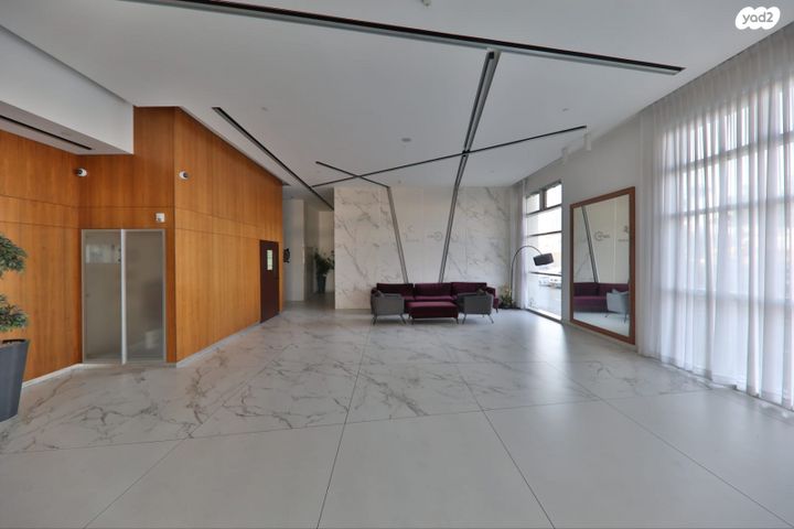 גג/ פנטהאוז, ש"י עגנון, משכנות האומנים, קרית מוצקין