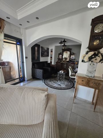 בית פרטי/ קוטג', בית אריה / עופרים