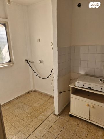 דירה, צה"ל 32, פתח תקווה