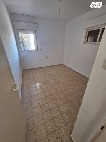 דירה, צה"ל 32, פתח תקווה