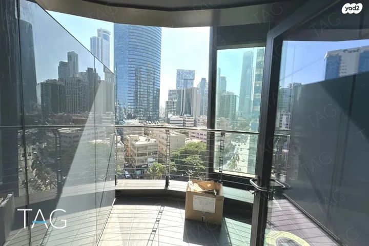 משרדים, דרך מנחם בגין 13, רמת גן