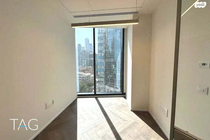 משרדים, דרך מנחם בגין 13, רמת גן