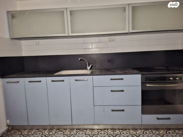 בניין משרדים