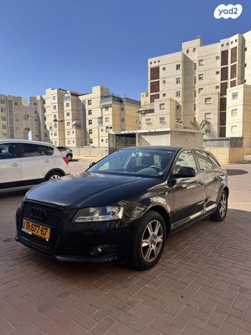 A3 Attraction אוט׳ בנזין האצ'בק 5 מק 5 דל 1.8 (160 כ״ס)