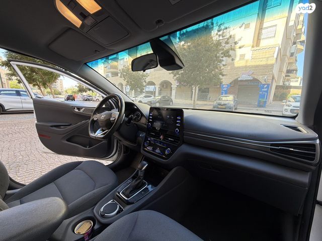 מודעת רכב יונדאי איוניק