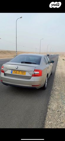 אוקטביה  Ambition אוט׳ סדאן 4 דל 1.5 (150 כ״ס)