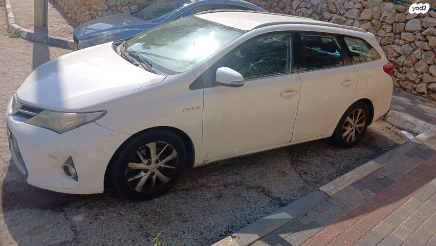 מודעת רכב טויוטה אוריס