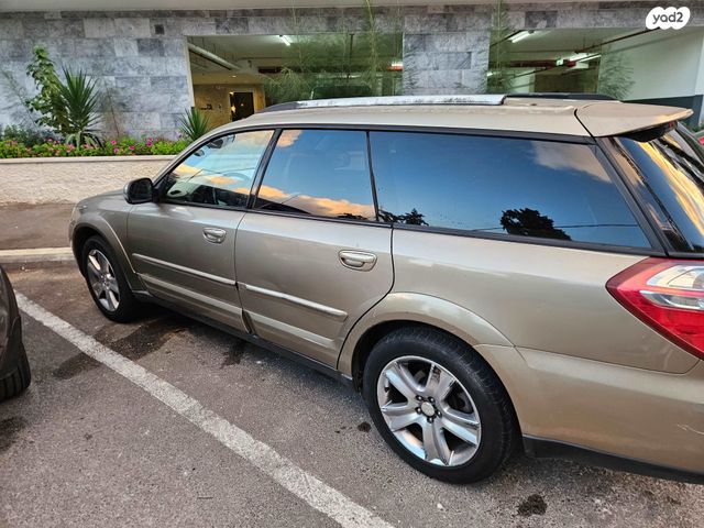 סובארו אאוטבק