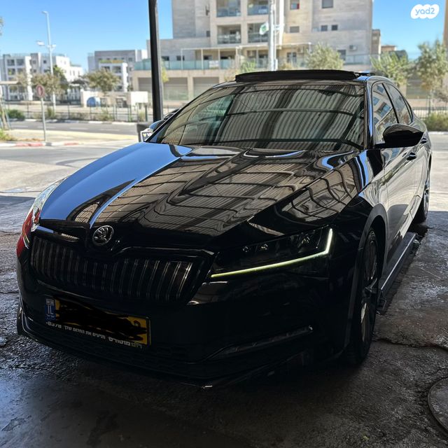 סופרב Style פלאג-אין אוט׳ סדאן 5 דל 1.4 (218 כ״ס)