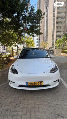 מודעת רכב טסלה מודל Y