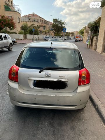טויוטה קורולה