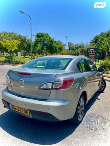 מודעת רכב מאזדה 3