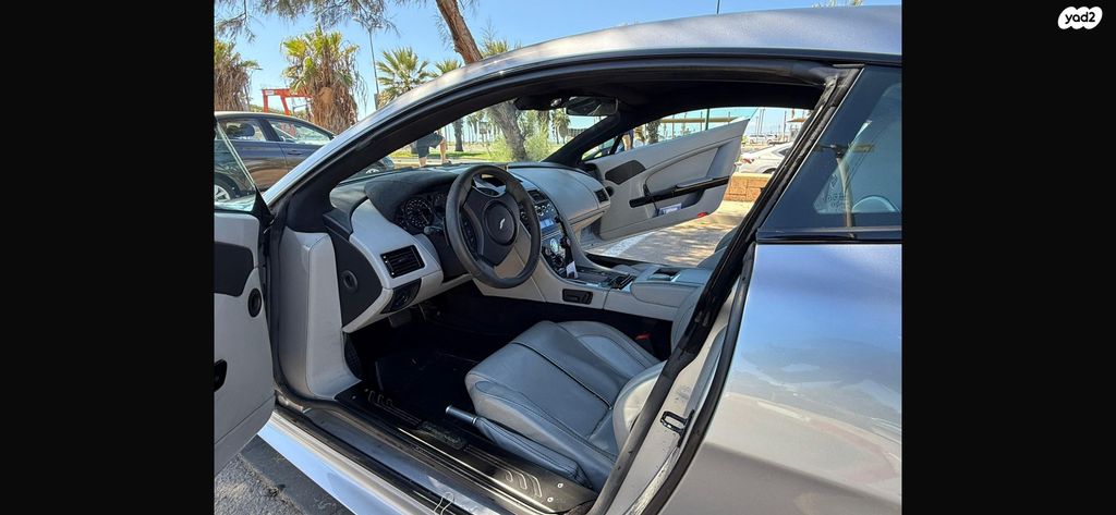 אסטון מרטין ואנטאג'