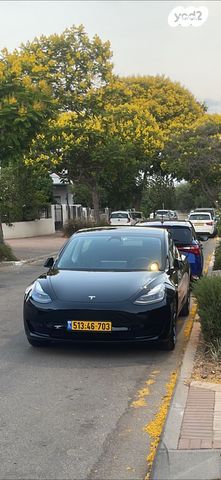 מודעת רכב טסלה מודל 3