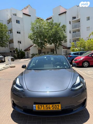 מודעת רכב טסלה מודל 3