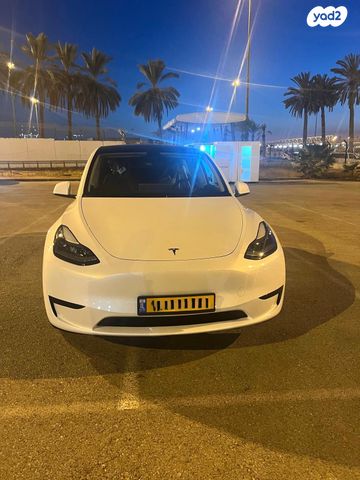 מודעת רכב טסלה מודל Y