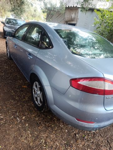 פורד מונדאו