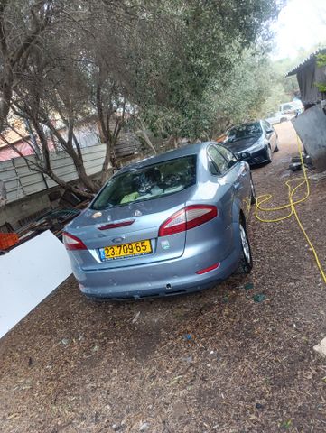 פורד מונדאו