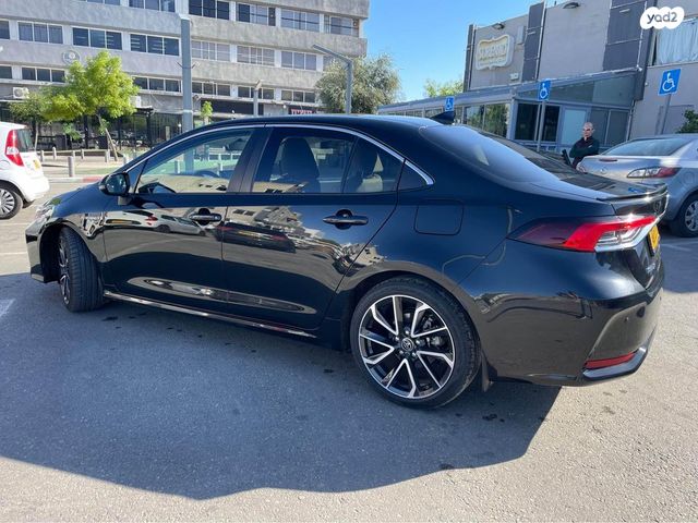 טויוטה קורולה