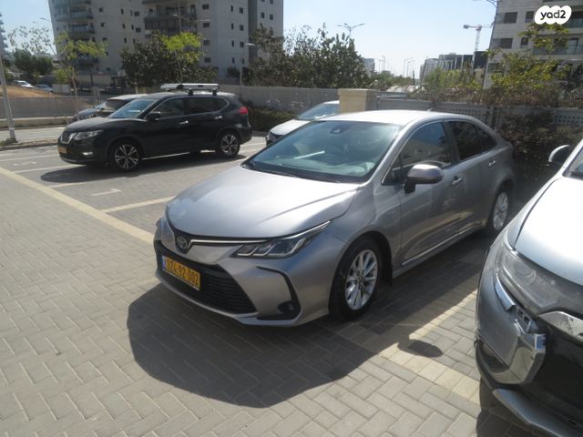טויוטה קורולה