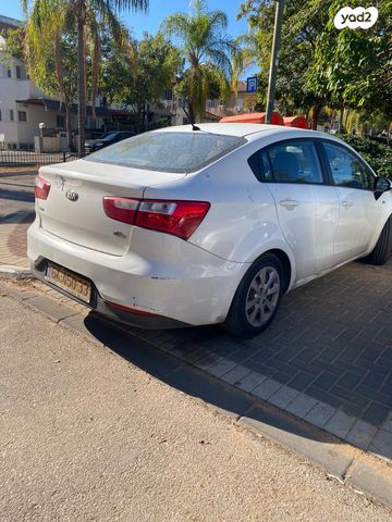 ריו LX אוט׳ בנזין סדאן 4 דל 1.4 (109 כ״ס)
