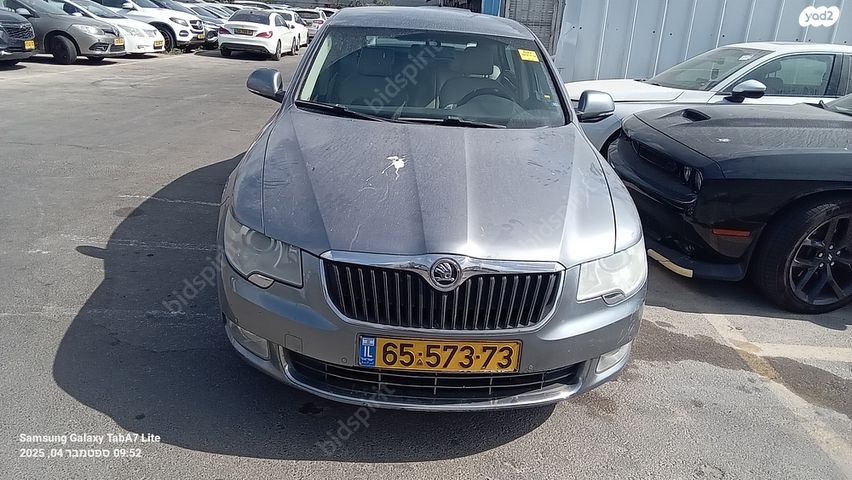 סופרב 4X2 Elegance אוט׳ בנזין סדאן 1.8 (160 כ״ס) [2009-2014]