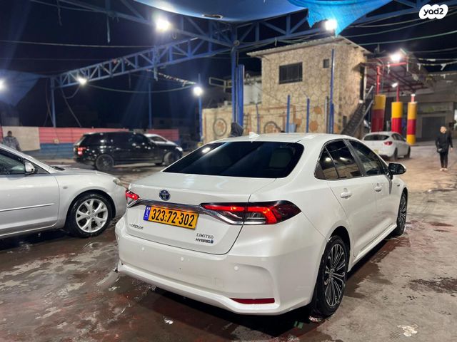 קורולה Limited היברידי אוט׳ סדאן 1.8 (98 כ״ס)