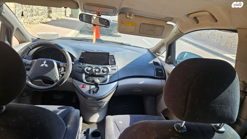 מודעת רכב מיצובישי גרנדיס