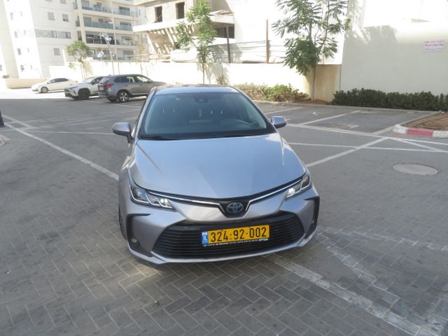 מודעת רכב טויוטה קורולה