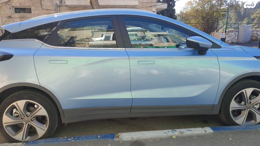 ג׳ילי Geometry C