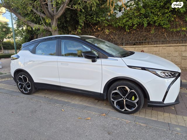 ג׳ילי Geometry C