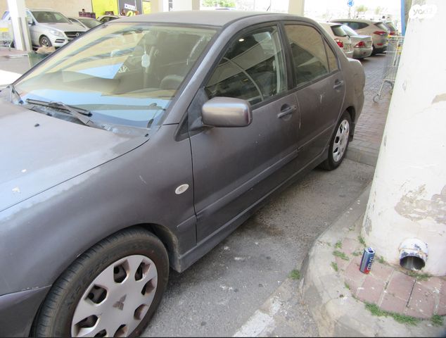 מיצובישי לנסר