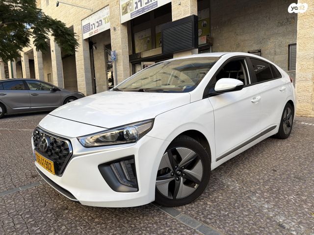 יונדאי איוניק