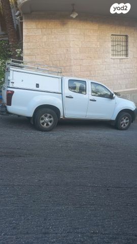 איסוזו די-מקס