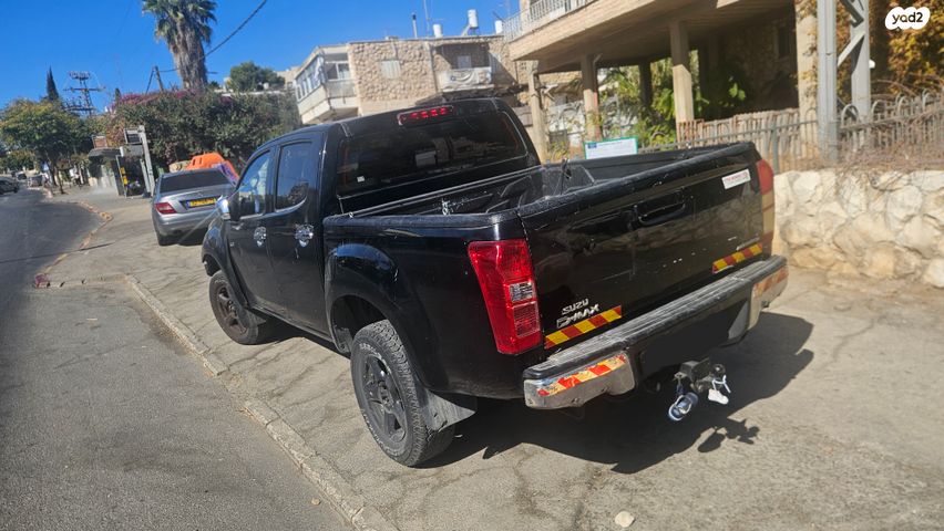 איסוזו די-מקס