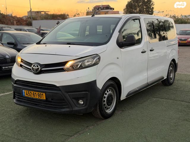 מודעת רכב טויוטה פרואייס