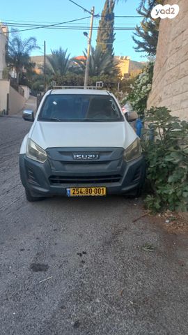 איסוזו די-מקס