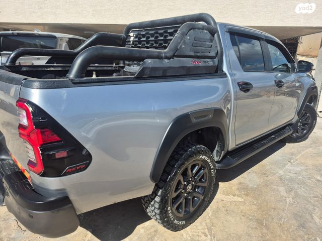 טויוטה היילקס