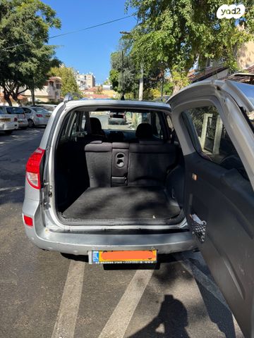 מודעת רכב טויוטה RAV4
