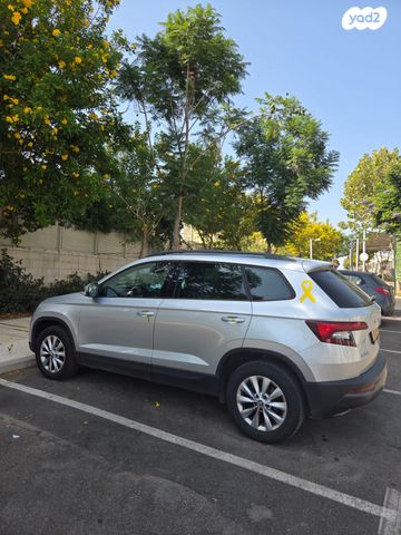מודעת רכב סקודה קארוק